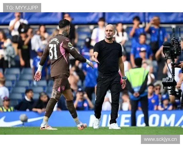 瓜迪奥拉雪藏埃德森引争议特拉福德频繁失误谁该背锅 瓜迪奥拉雪藏埃德森引争议特拉福德频繁失误谁该背锅